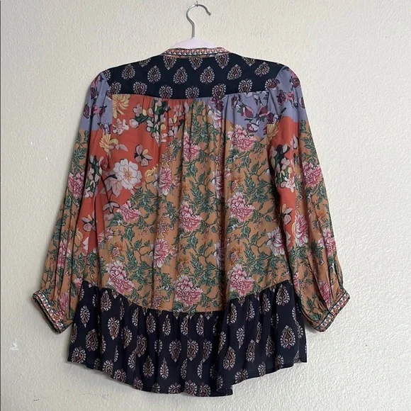 Tolani Embrordered Collar and Sleeves Floral Patchwork Blouse, XS - Picture 4 of 10